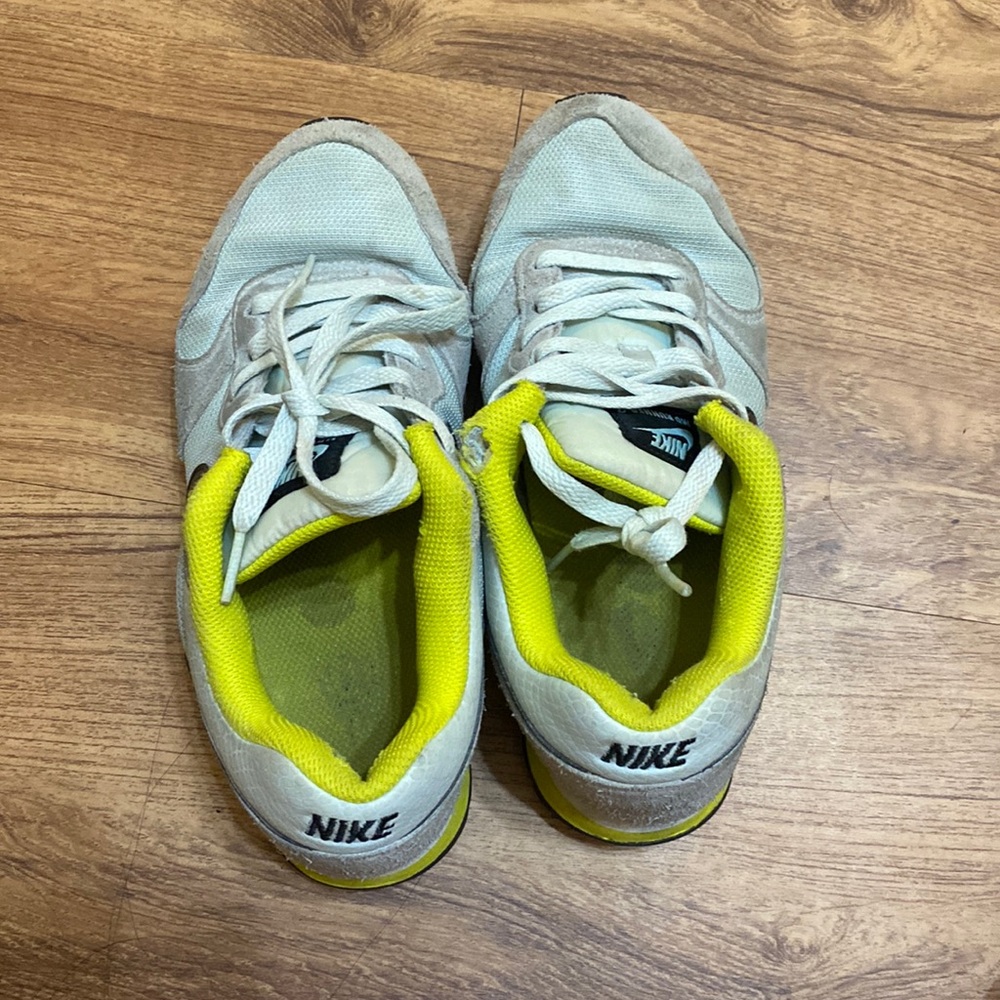 Used condition Nike running shoes size 7